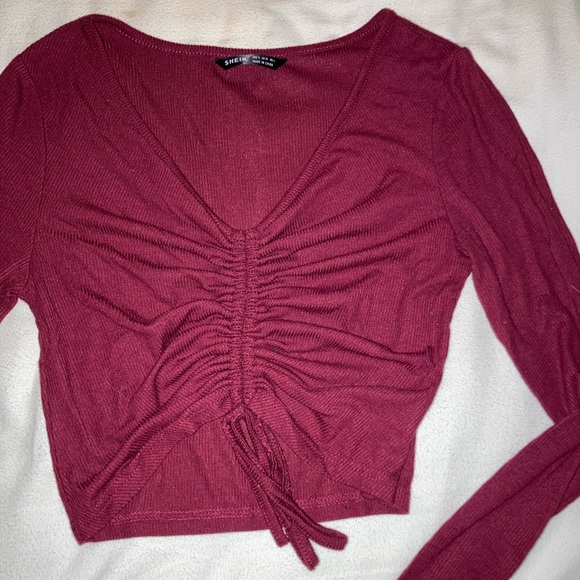 Shein scrunched front crop top - Picture 1 of 2